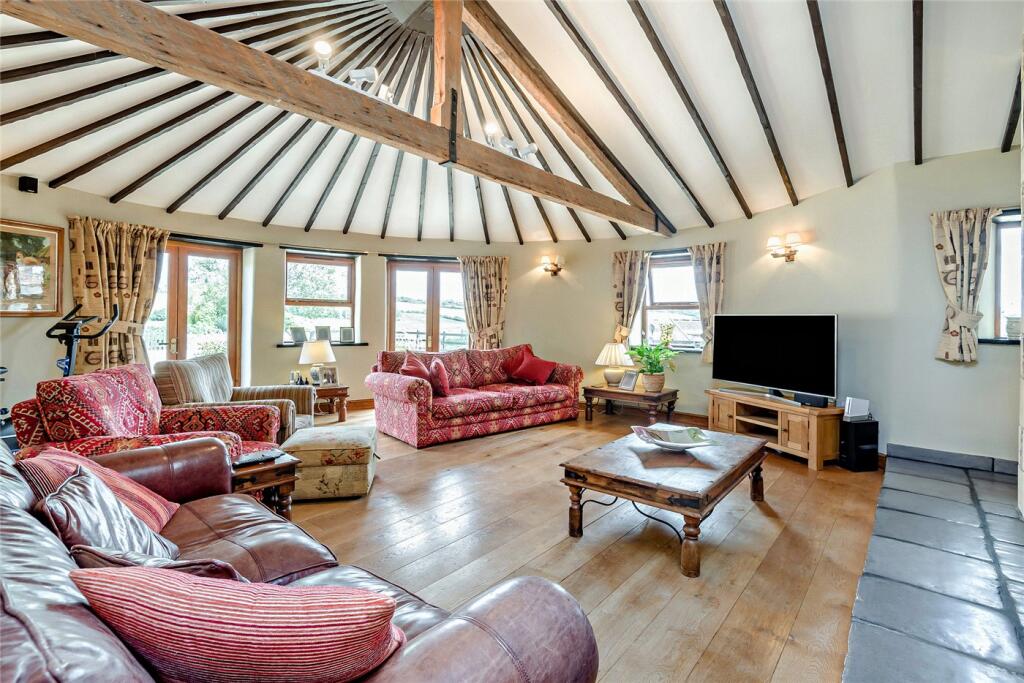 House in Bath - View 4