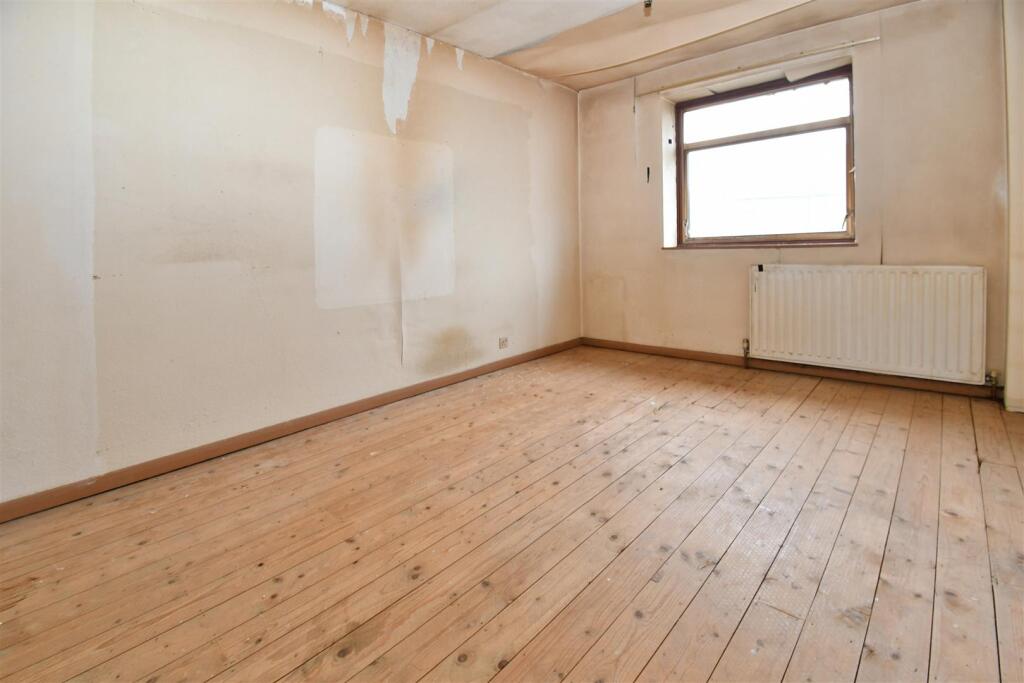 House in Warwick, Sydenham, Royal Leamington Spa - View 3