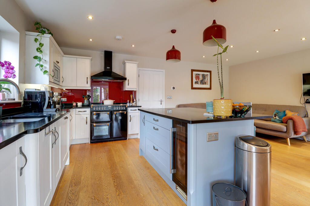 Additional image 6 of Pipers Avenue, Harpenden, Hertfordshire, AL5