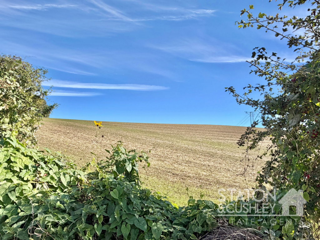 House in Ashfield, Kirkby-in-Ashfield, Nuncargate - View 2