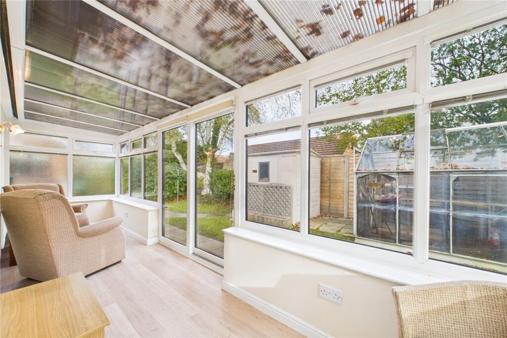Wakeford Court, Silchester Road, Pamber Heath, Tadley, RG26 photo 2