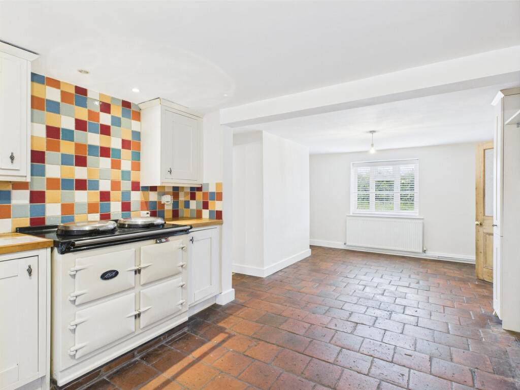 Forestside, Rowlands Castle, PO9 - More