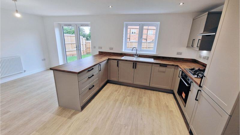 Plot 12 The Bromley, Stable View, Perkins Lane, Calverton, NG14 6SS photo 4