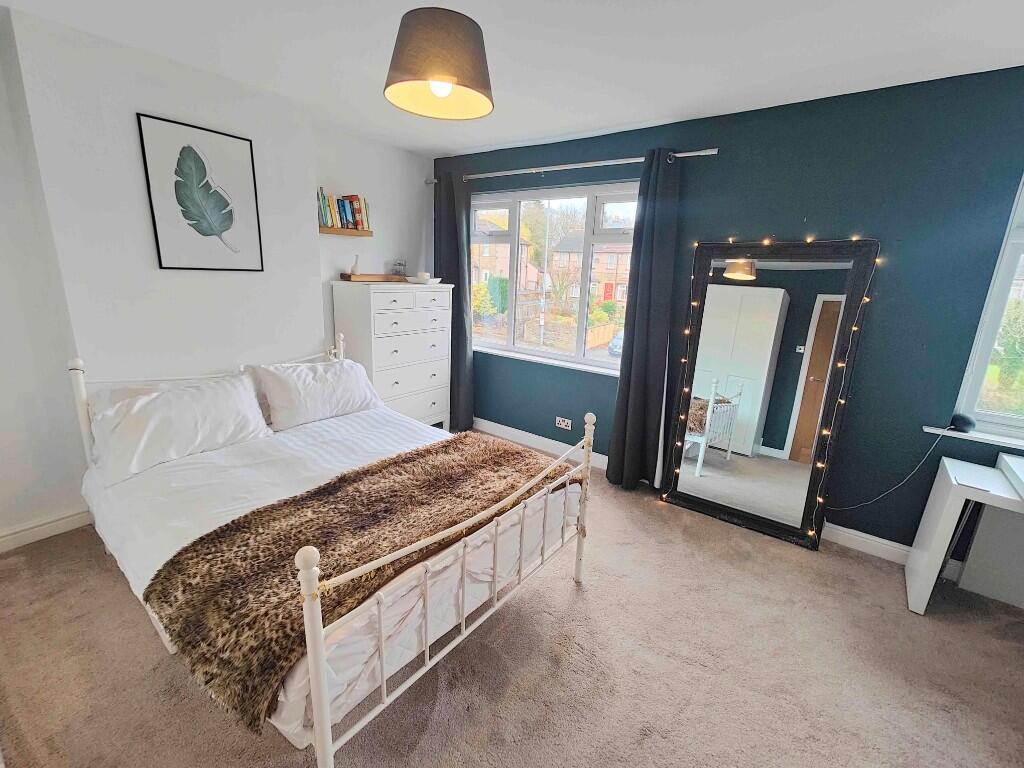 298 Wakefield Road, Bailiff Bridge, HD6 4DU photo 3