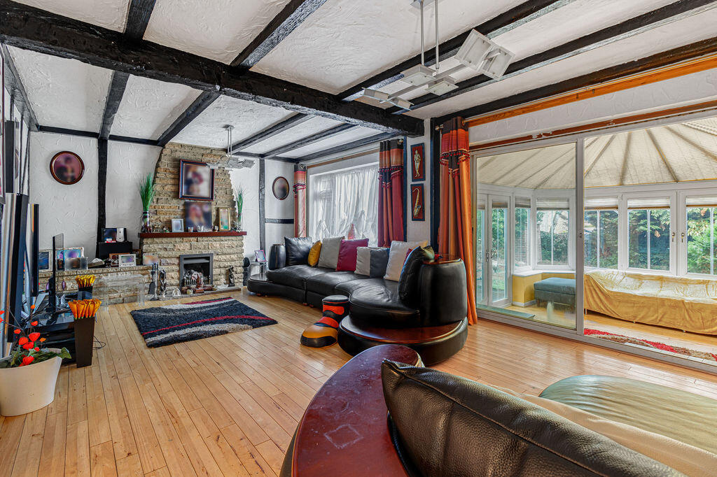 House in London - View 5