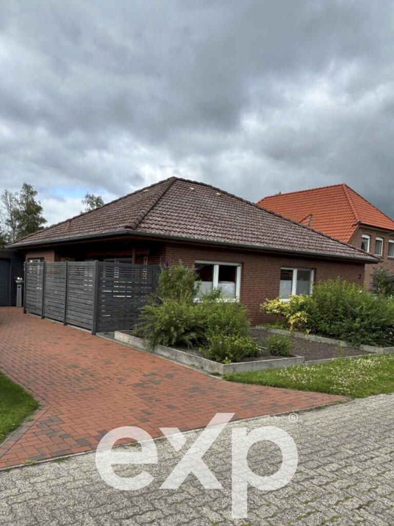 Main image of property: Lower Saxony, Ostrhauderfehn