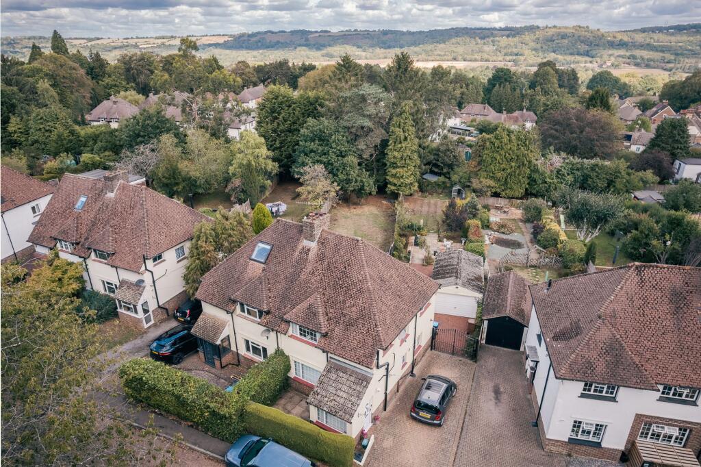 House in Redhill - View 2
