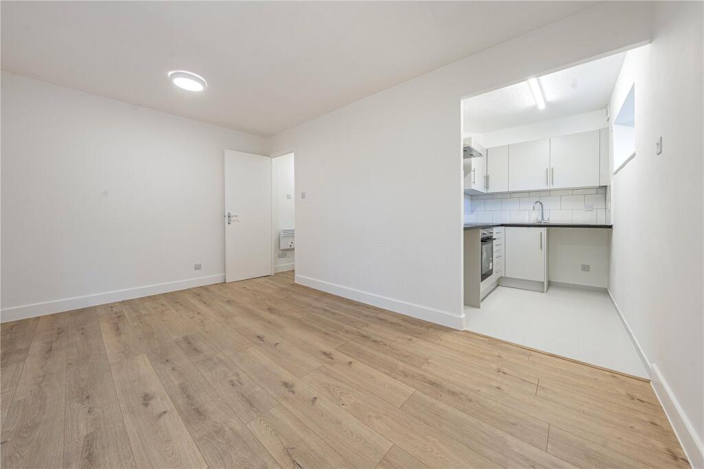 Apartment in London, Yiewsley - View 2