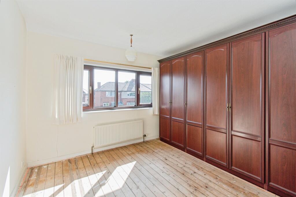 House in Wakefield - View 5