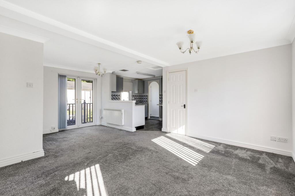 House in Gedling, Lakeside View, Woodborough - View 4