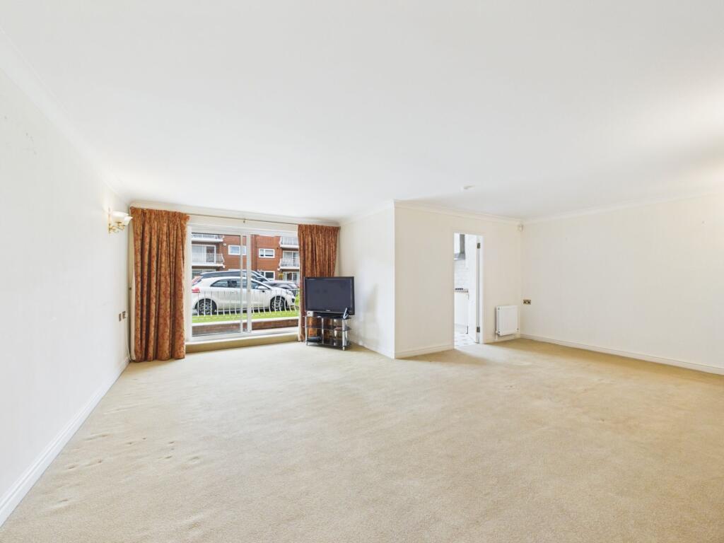 Apartment in Liverpool - View 3