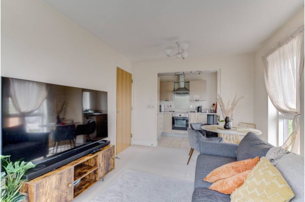 Apartment in Birmingham, Calthorpe Fields - View 3