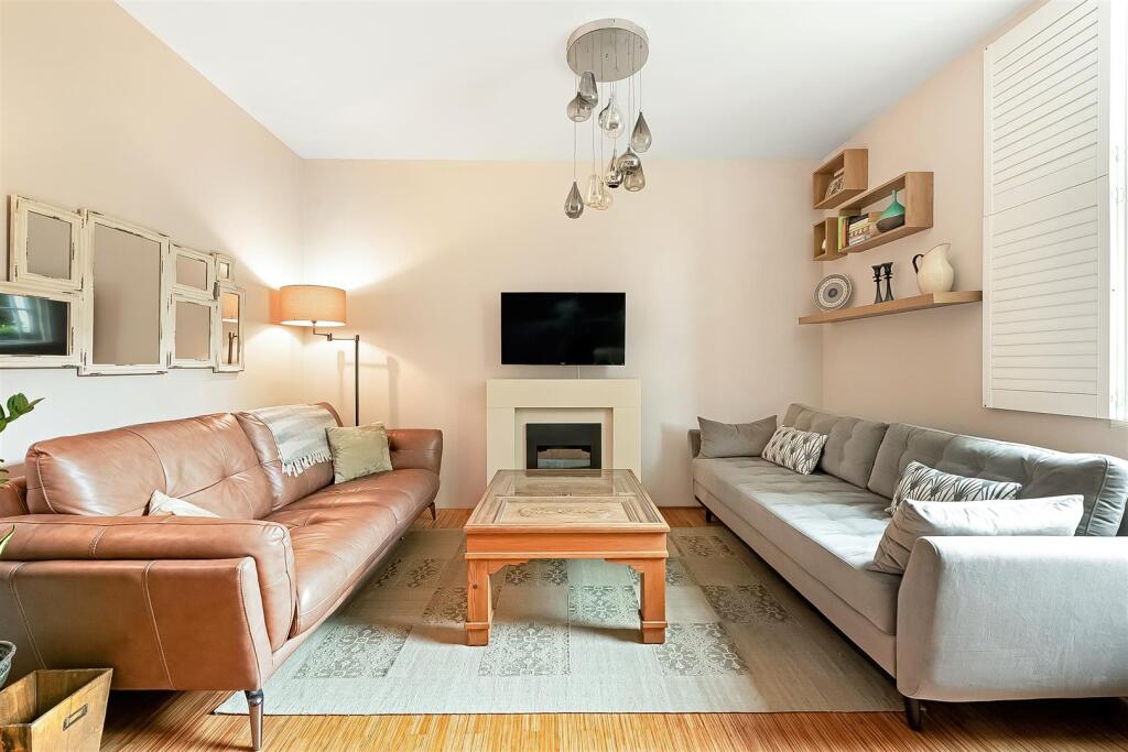 Apartment in London - View 4