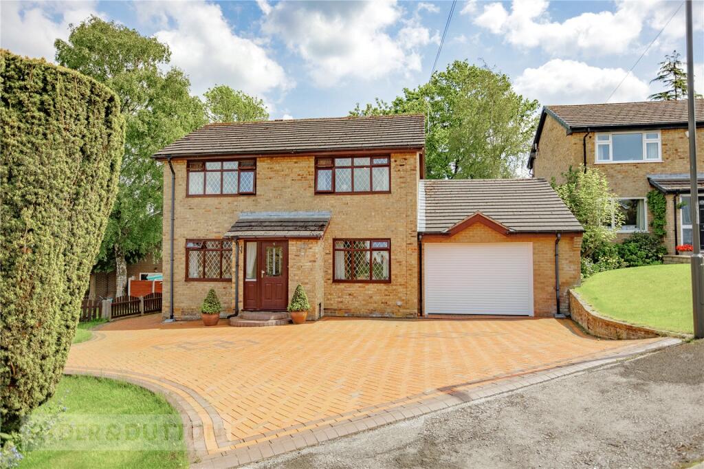 Main image of property: Spring Rise, Glossop, Derbyshire, SK13