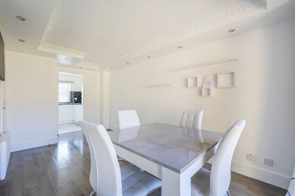 Apartment in London, St. George in the East, Wapping - More
