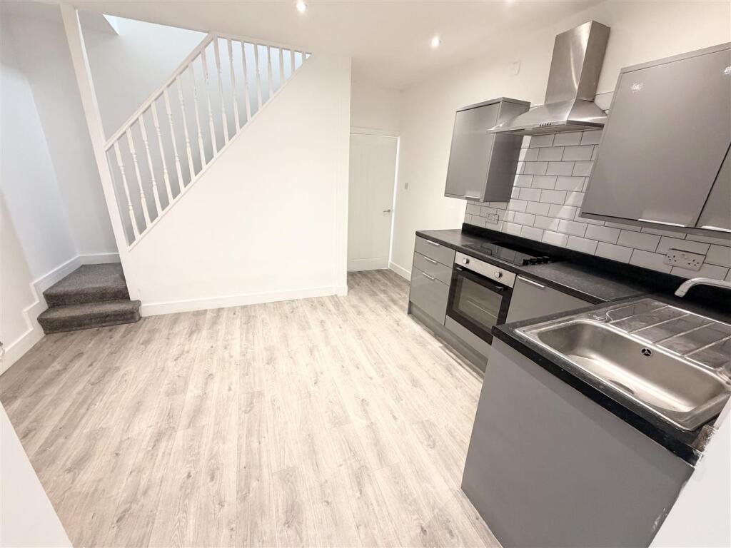 House in Cardiff - View 2