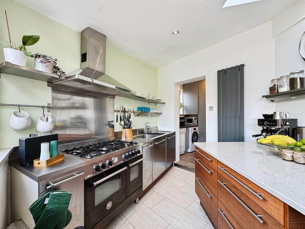 House in London - View 3