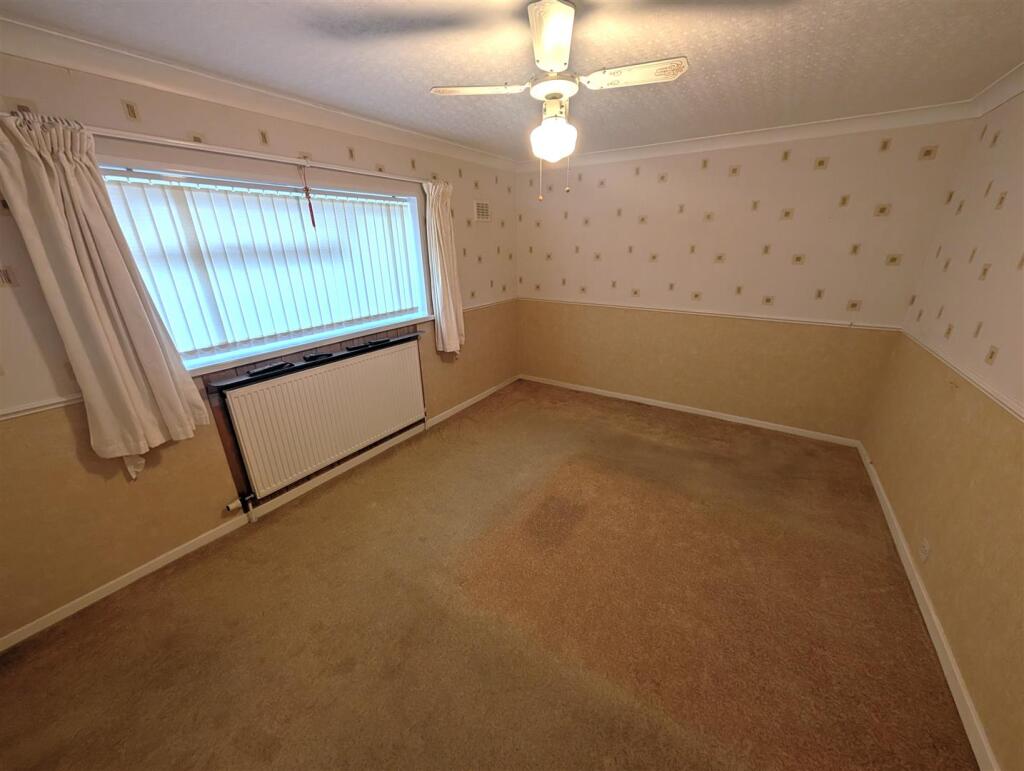 House in Kingston Upon Hull - View 4