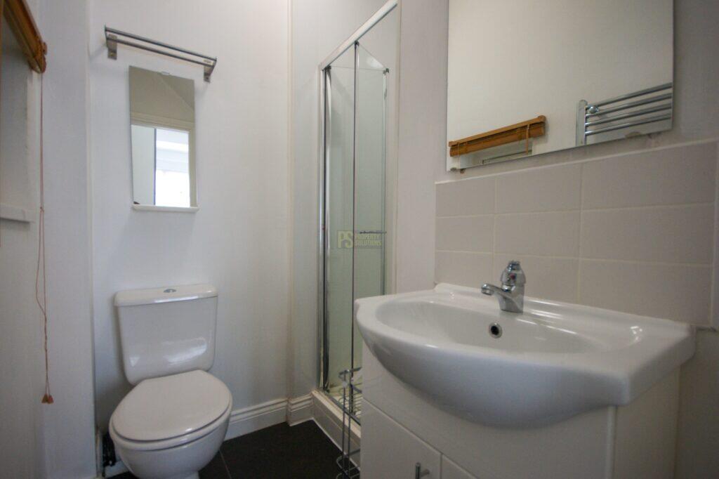 4 bedroom terraced house for rent