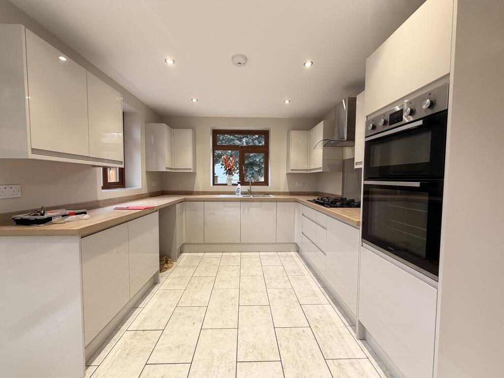 House in Nottingham - View 4