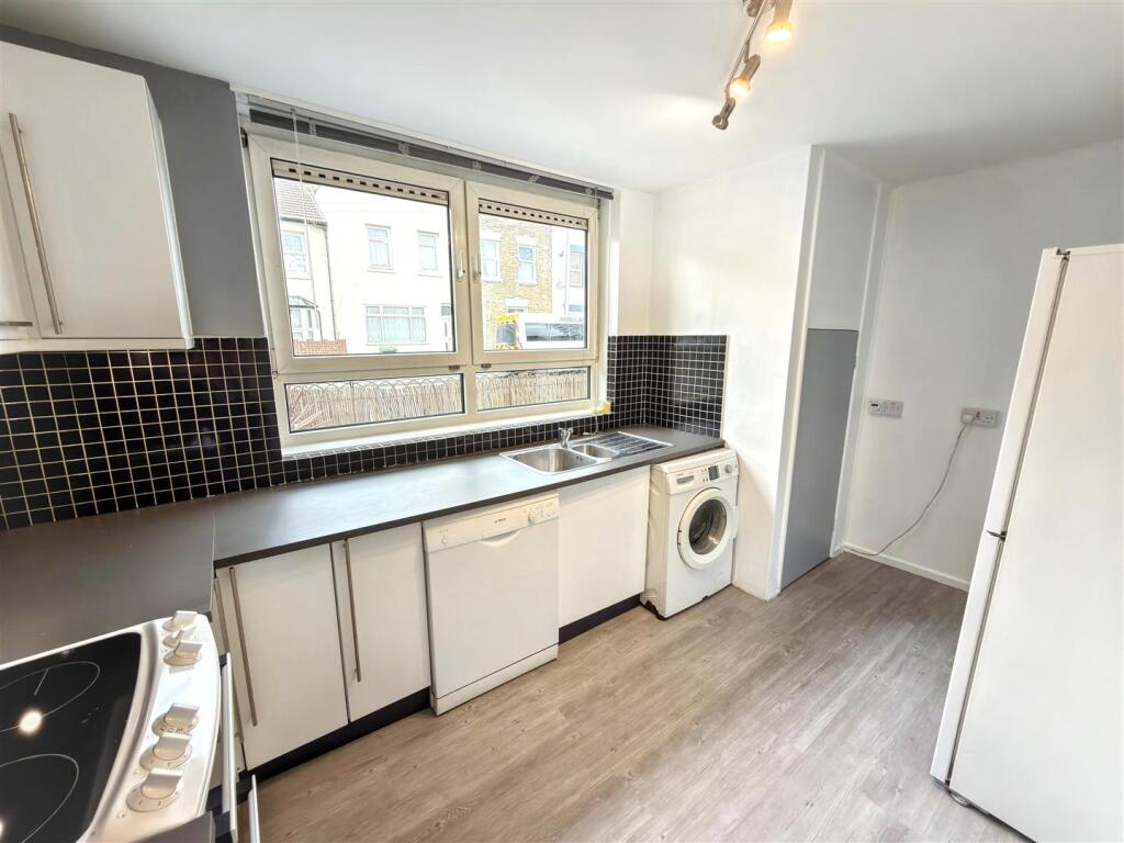 Apartment in London, Stratford New Town, Maryland - View 5