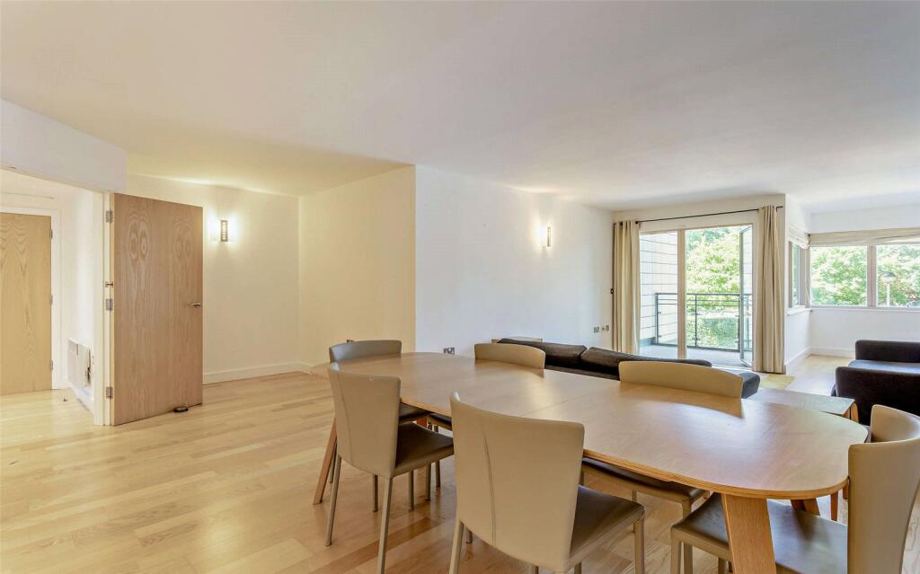 Apartment in Cambridge, The Willows, Chesterton - View 4