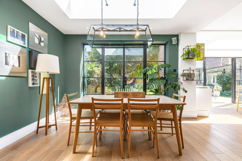 House in London - More