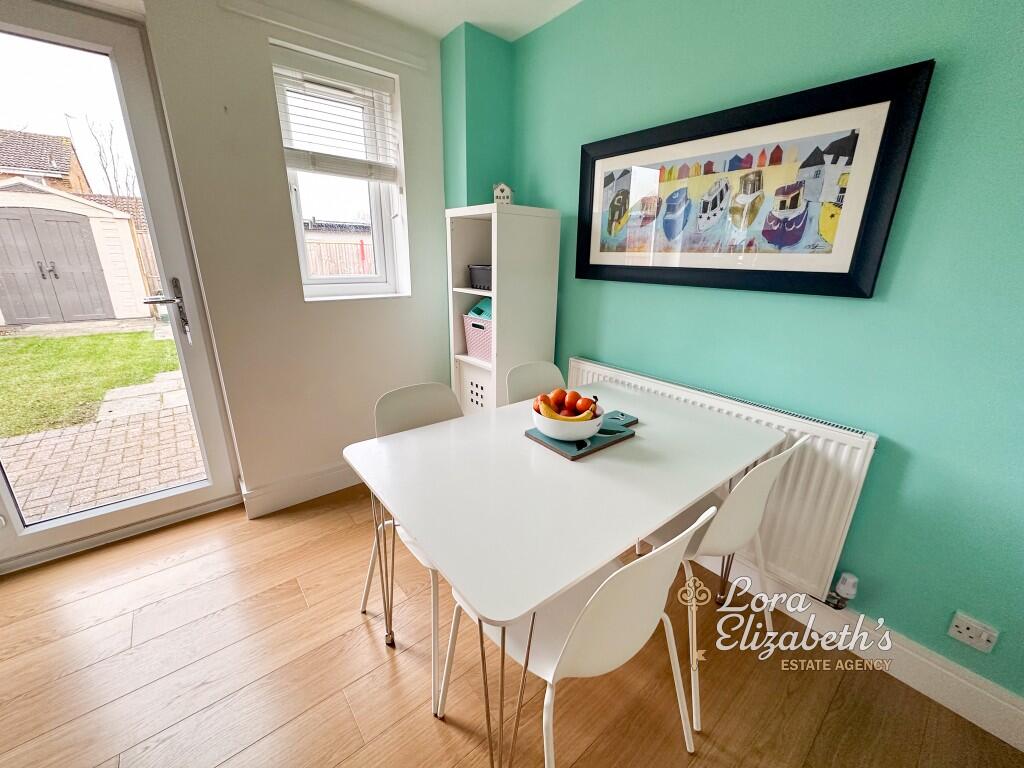 Leeming Lane North, Mansfield Woodhouse, Nottinghamshire, NG19 photo 3