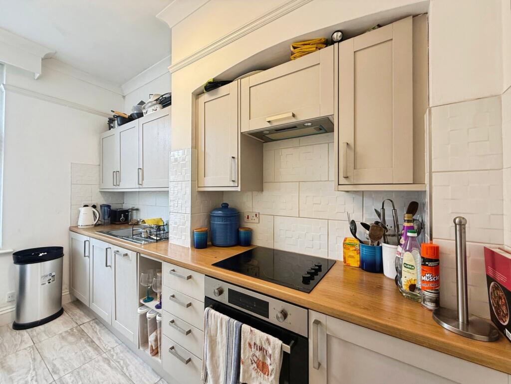 Apartment in Reading - More