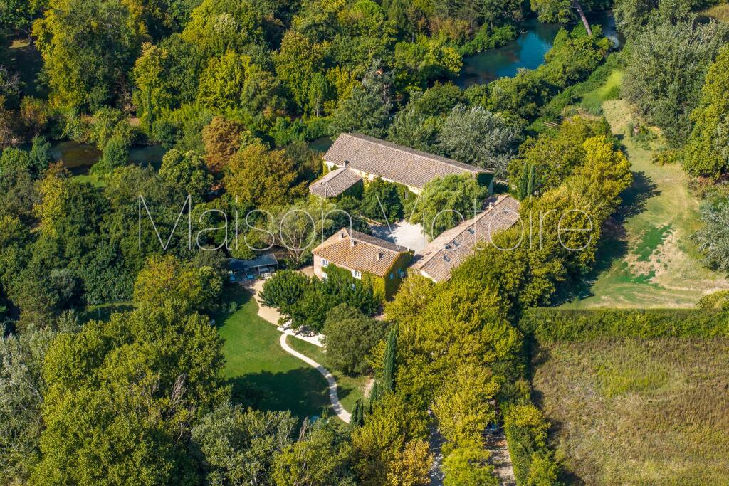 Main image of property: Provence-Alps-Cote d`Azur, Vaucluse, L'isle-sur-la-Sorgue