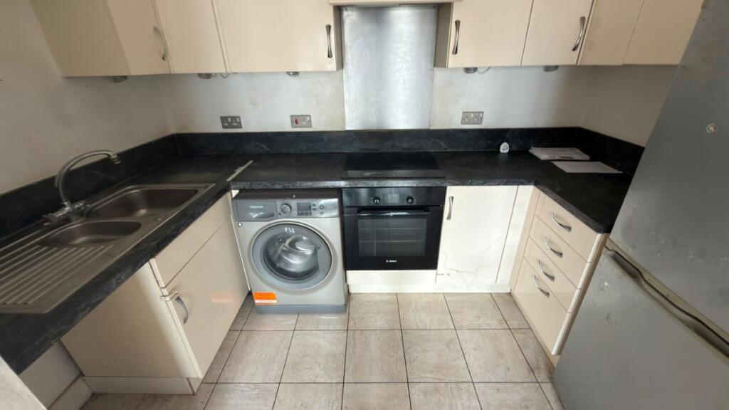 Apartment in London, Thornton Heath - View 2