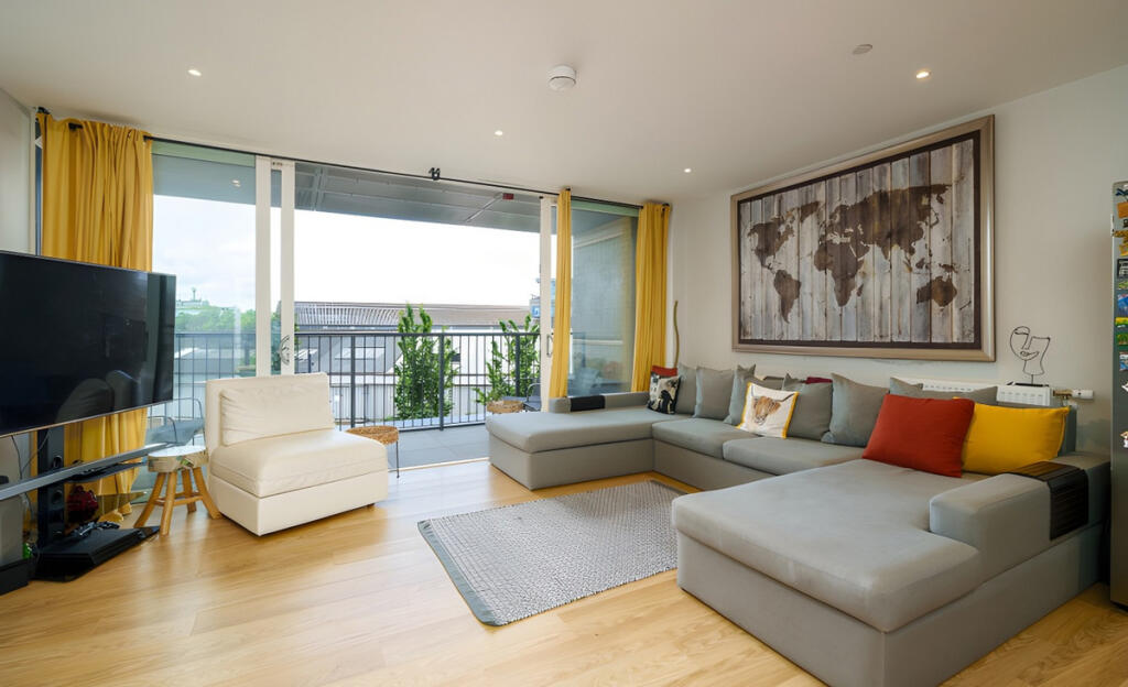 Apartment in London - View 2