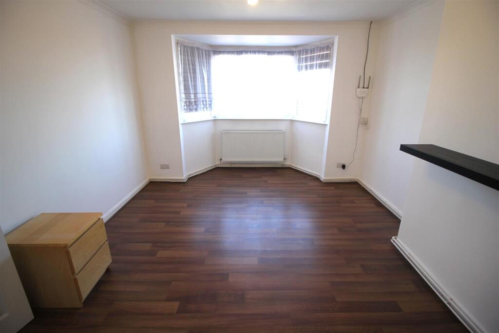 Main image of property: Ruislip Road, Greenford
