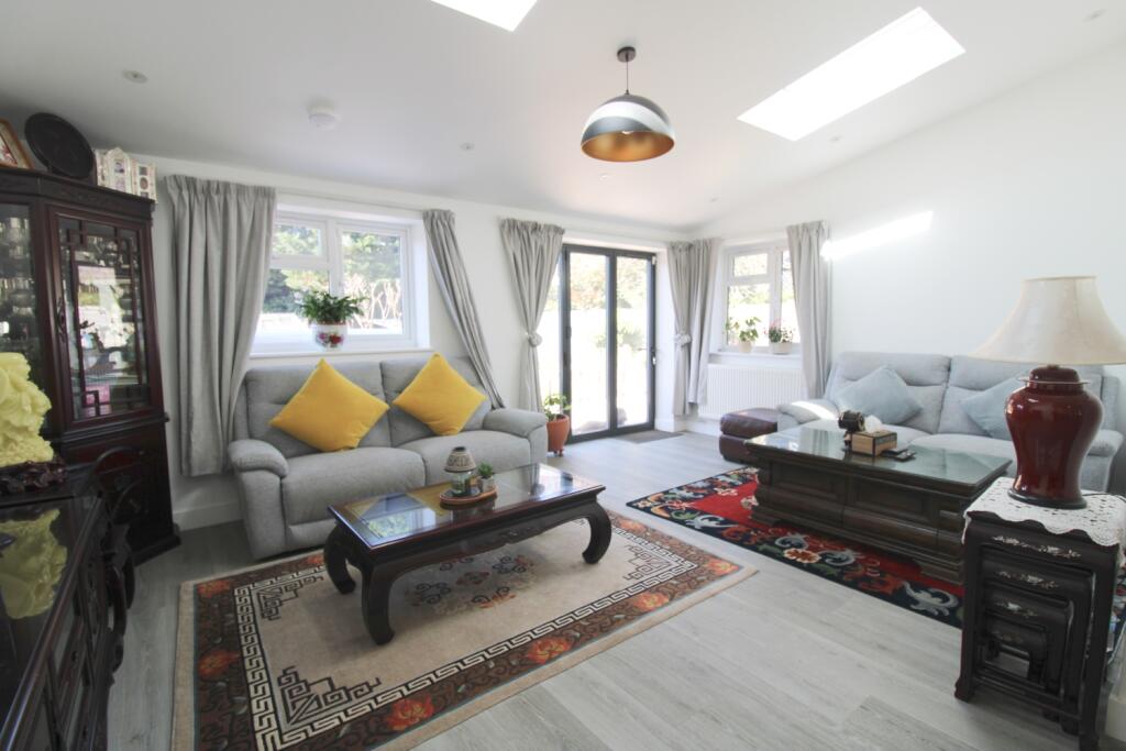 House in Frimley, Central Frimley - View 2