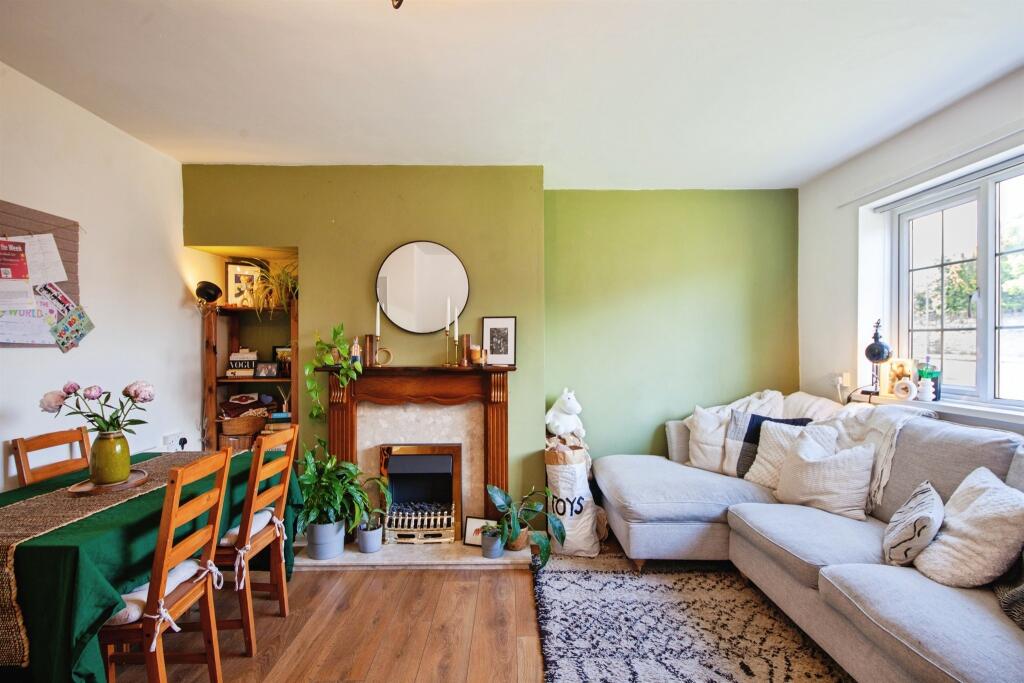 House in Rotherham, Thorpe Common - View 5