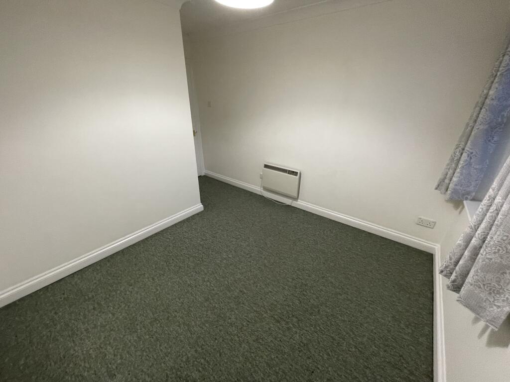 Apartment in Salisbury - More