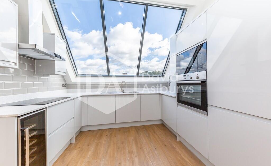 Apartment in London - View 5