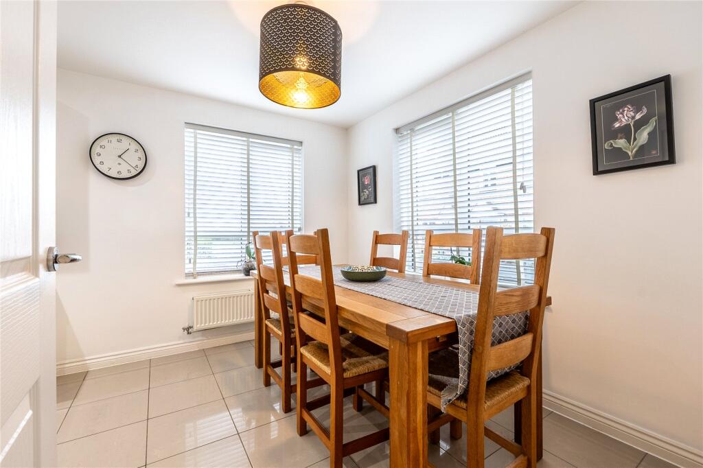 Kestrel Way, Didcot, Oxfordshire, OX11 photo 4