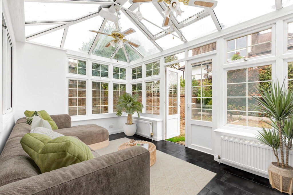 House in London - View 5