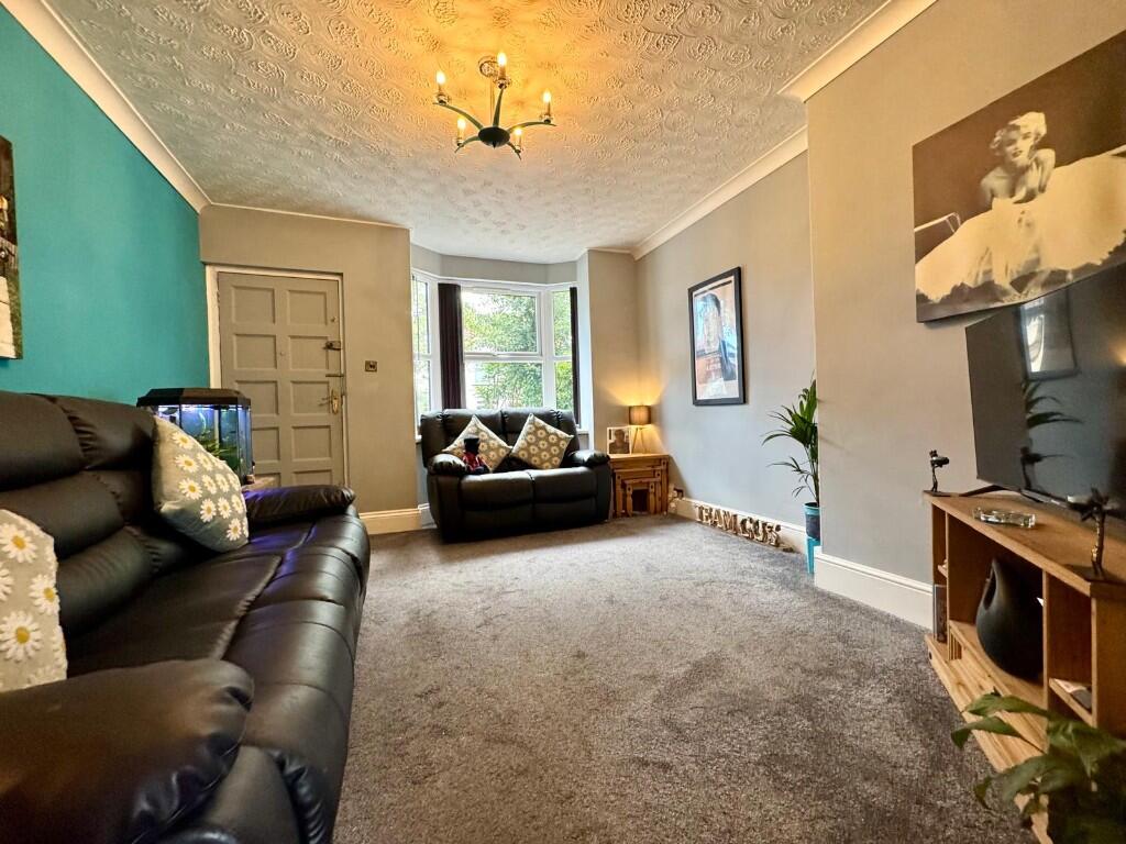 Cedar Grove, Redcar, North Yorkshire, TS10 photo 3