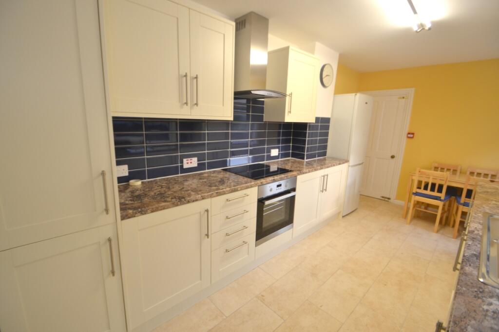 Balmoral Road, Northampton, NN2 - View 4