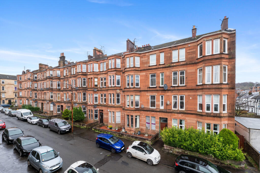 Main image of property: 3/1, 23 Strathyre Street, Shawlands, G41 3LN