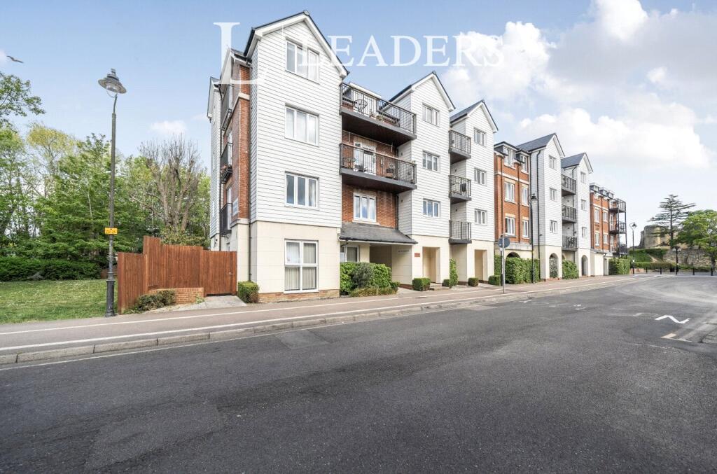 Main image of property: Bradford Street, Tonbridge, Kent