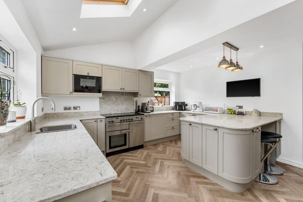House in Alderley Edge, Cheshire East - View 2