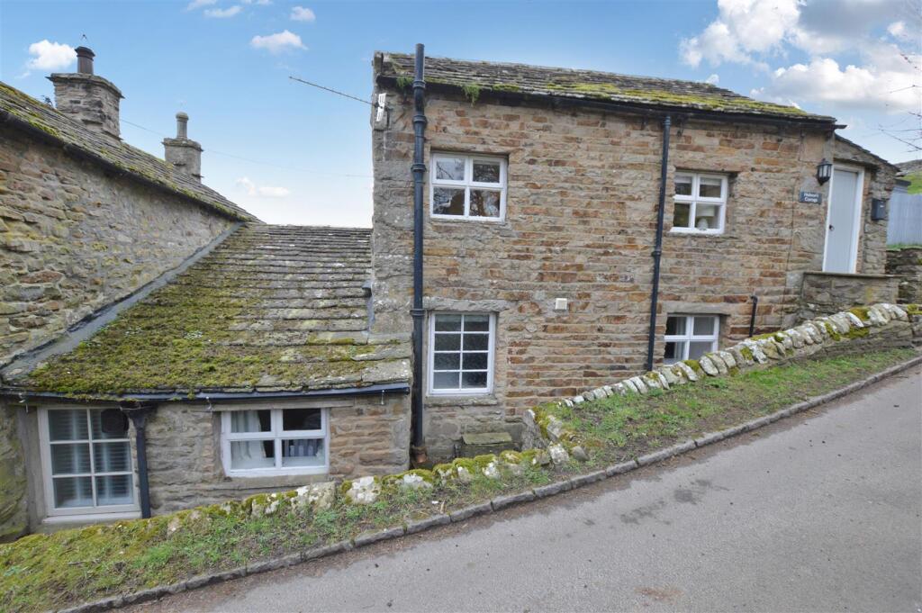 Main image of property: Hobsons Cottage, Fremington, Swaledale