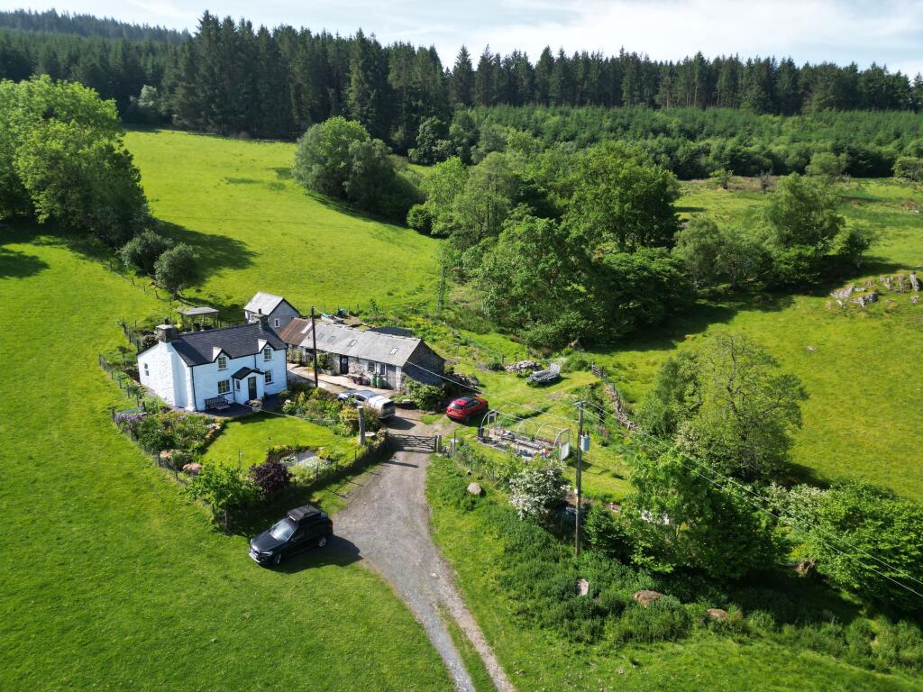 Main image of property: Gelli Gron, Rhosygwalia