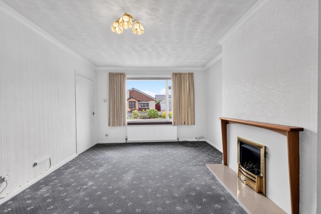 House in Kilwinning, North Ayrshire - View 4