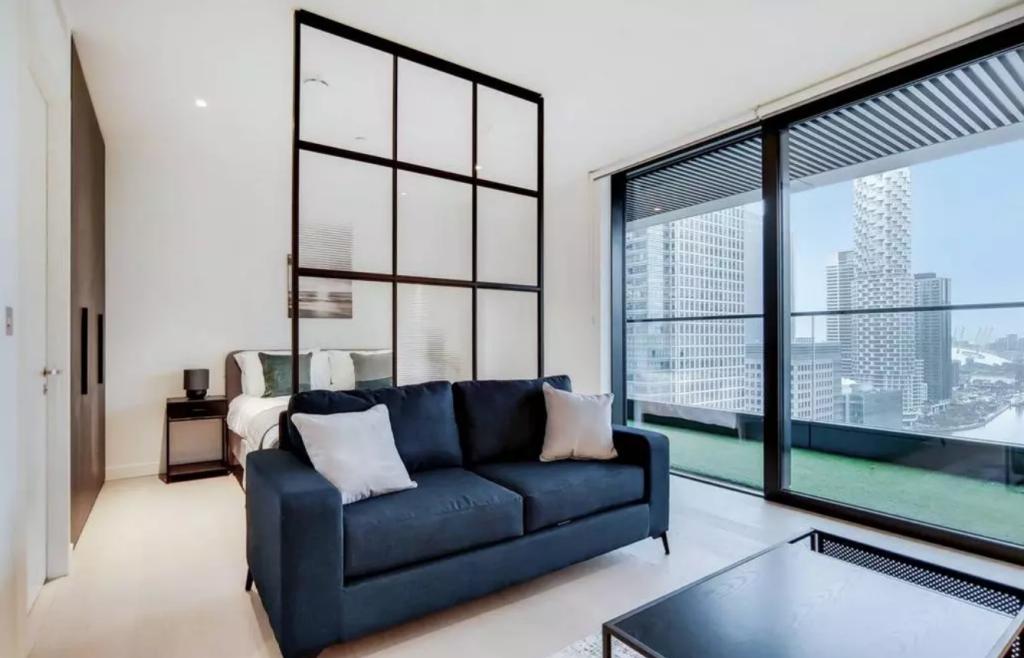 Main image of property: Wardian, Canary Wharf