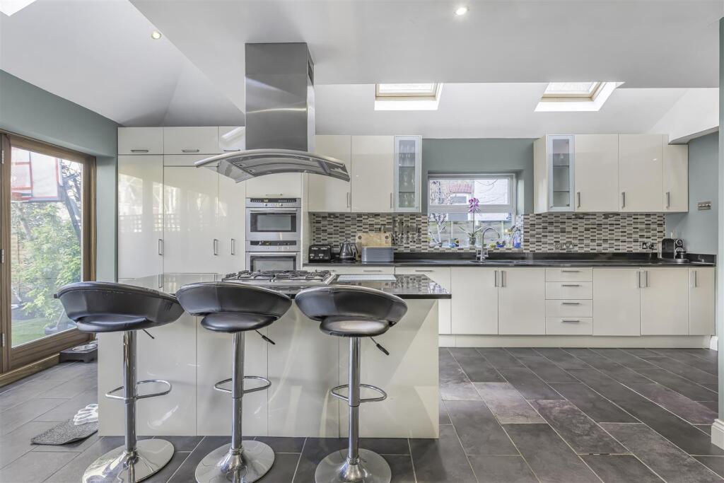 Shalstone Road, East Sheen, SW14 photo 4