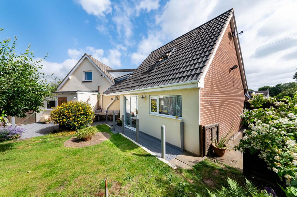 Main image of property: Elmwood Drive, Walton, WF2